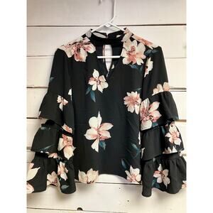 Hem and Threads Top Size Small.